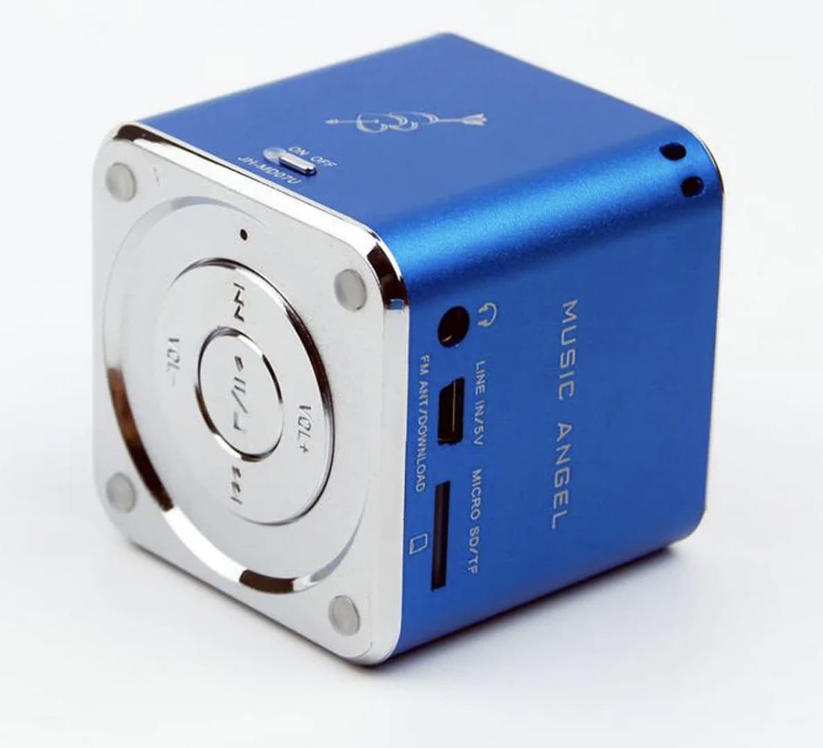 Lautsprecher mit Bluetooth, der auf Reisen in der Tasche mitgenommen werden kann