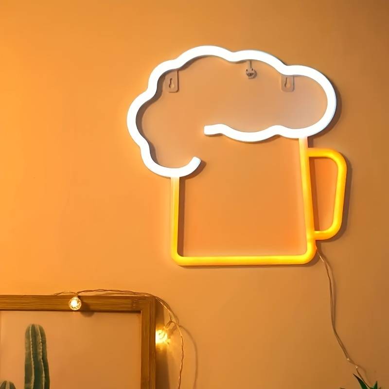 LED-Schild beleuchtet an der Wand, Neon hängend - Bier