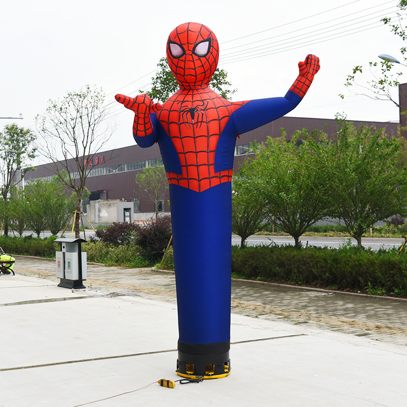 Spiderman-Ballon-Himmelsfigur mit Ventilator, Lufttänzer, Ballon, tanzender Mann